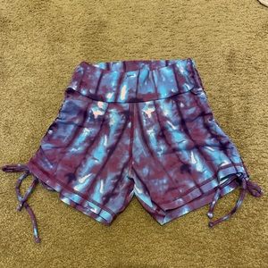 Liquido tie dye yoga shorts size large